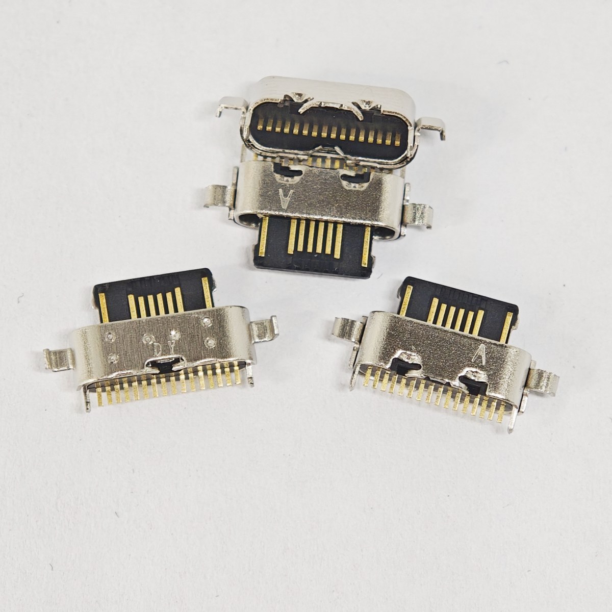 10-50Pcs For Motorola Moto G34 - Usb C Docking Hub review and price